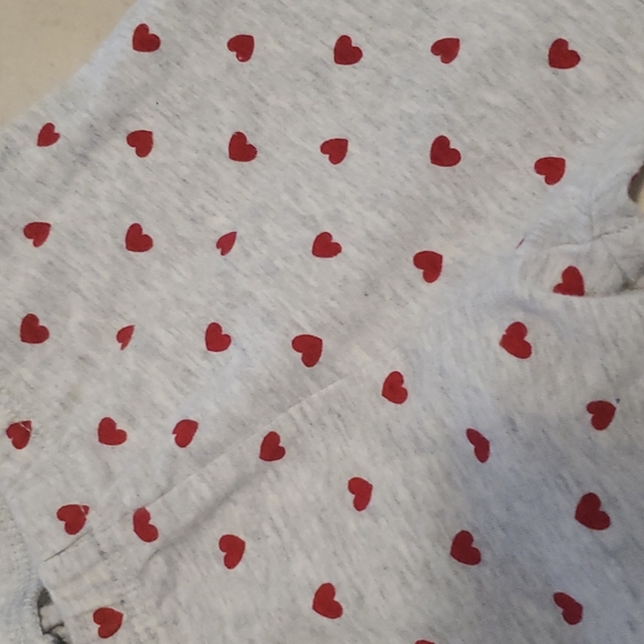 5T Old navy valentines heart leggings - Picture 2 of 3
